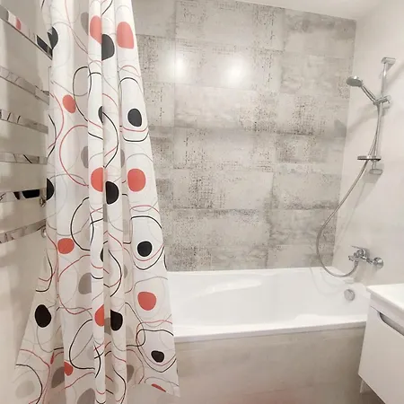 новобудова панорама зелена 261 сихівська пасічна Apartment *