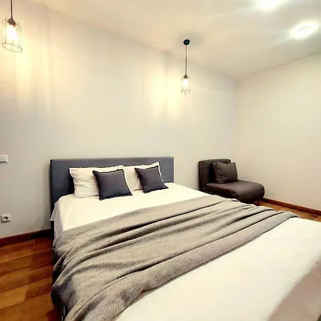 Apartman новобудова панорама зелена 261 сихівська пасічна Lviv